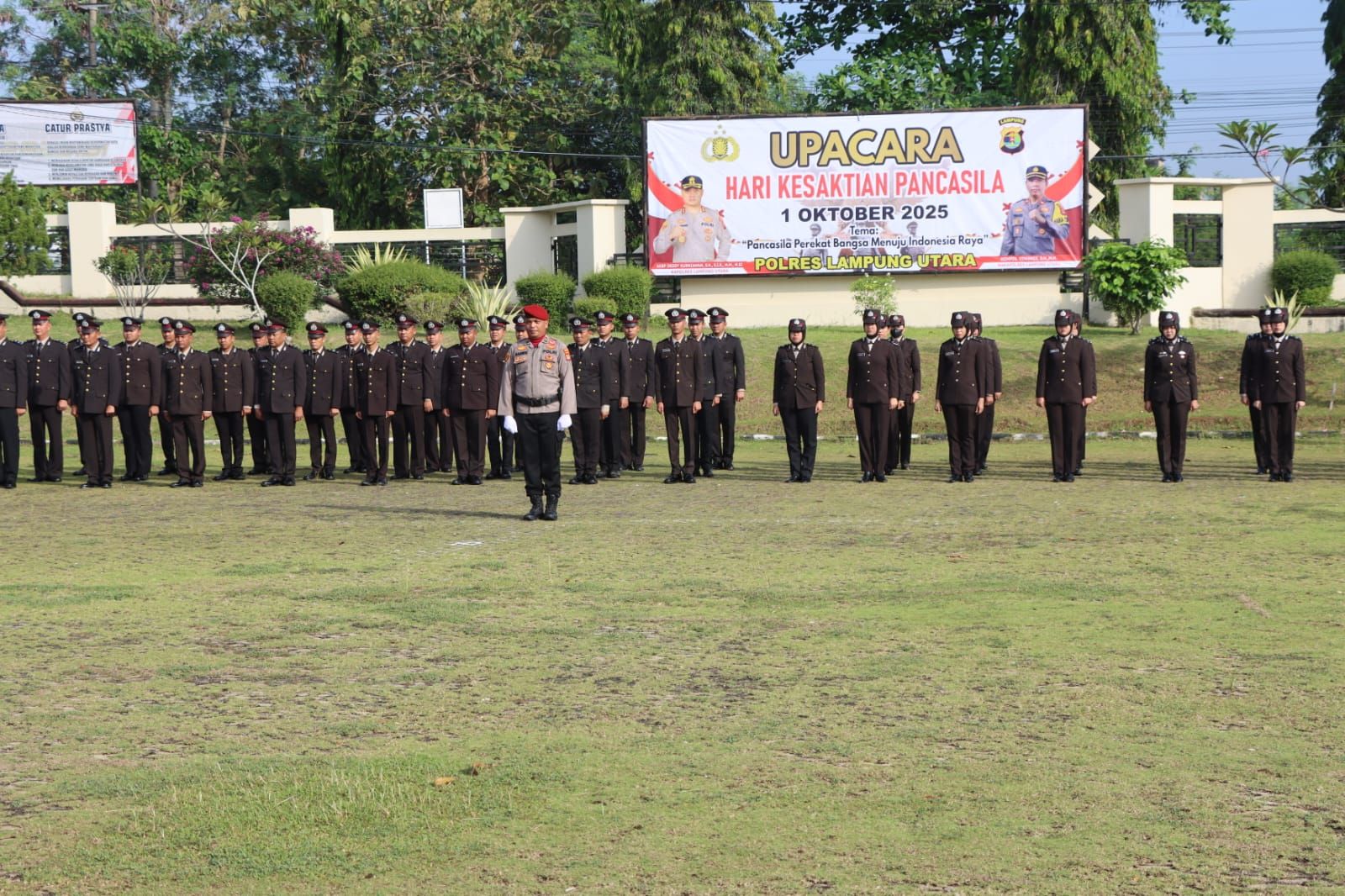 Peringatai Hari Kesaktian Pancasila Polres Lampung Utara Gelar Upacara